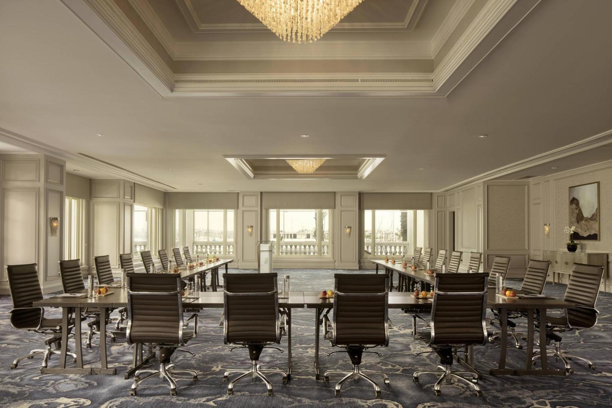The Ritz-carlton, Marina Del Rey Hotel 5*